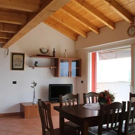 Residenza Roggiolo Daire *