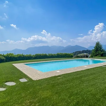 Residenza Roggiolo アパート